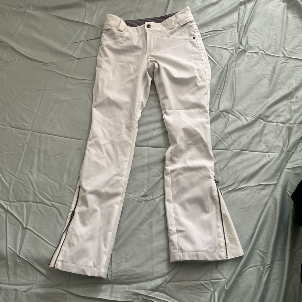 White Volcom ski pants